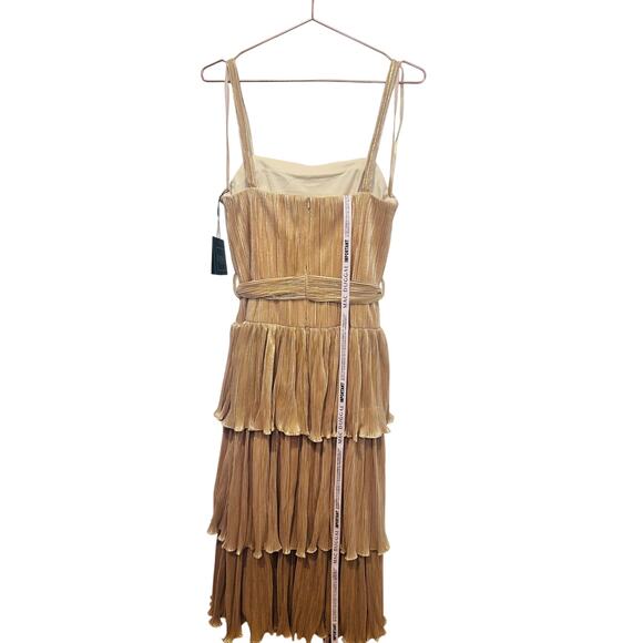 MAC DUGGAL Gold Metallic Plissé Square Neck Pleated Ruffle Belt Detail Dress 8 - Picture 3 of 16
